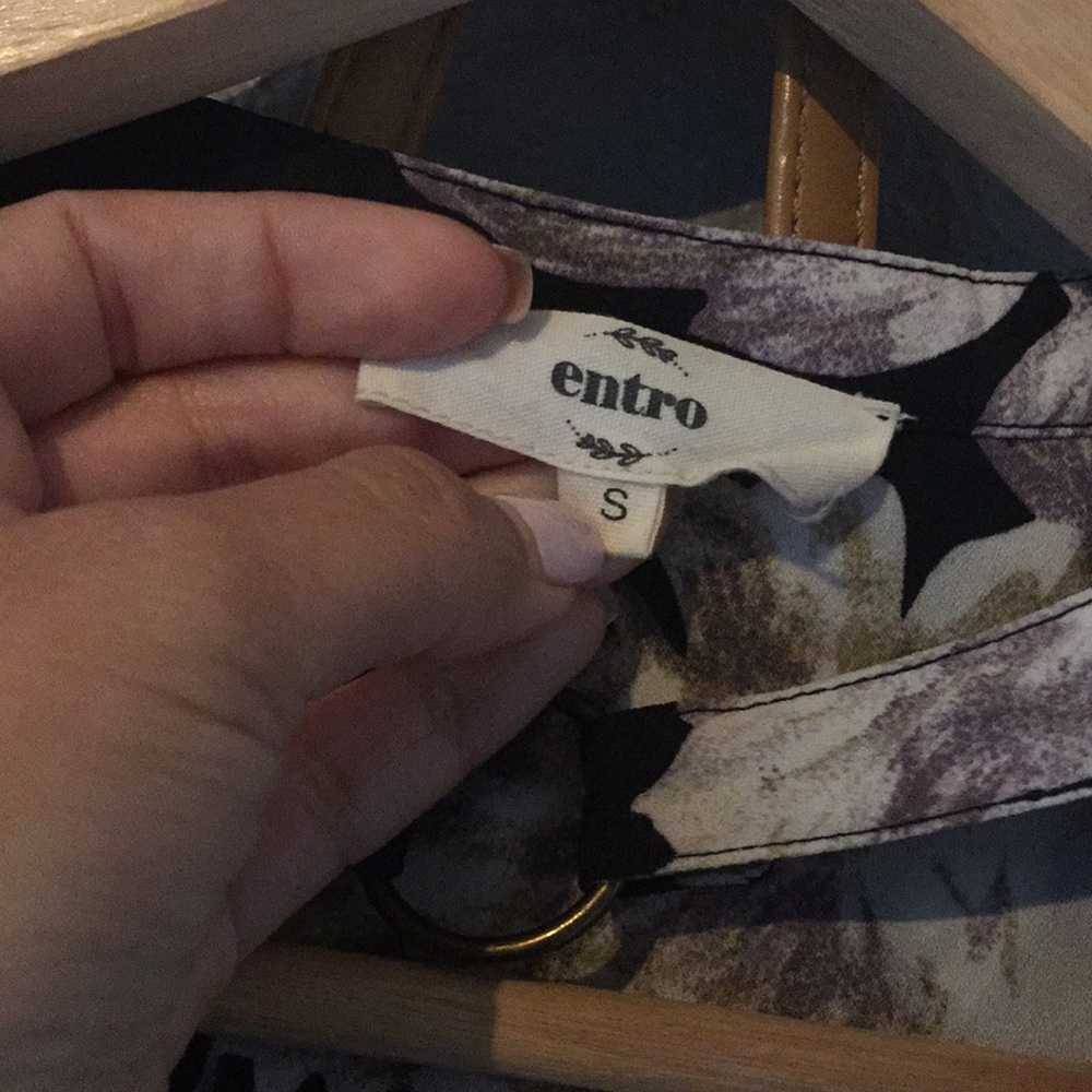 Beautiful Entro Blouse - Picture 4 of 5